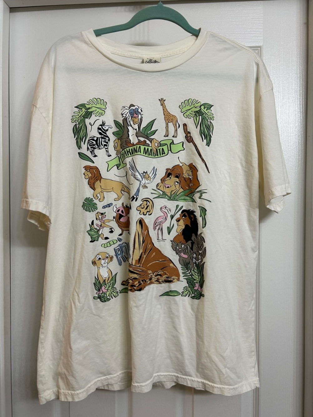 Makers of Magic and Wishes Disney Lion King graphic tee size XL